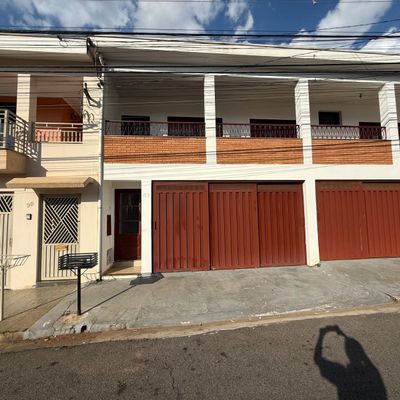 SOBRADO EM EXCELENTE LOCALIZAÇÃO PARA LOCAÇÃO - Casa em Jardim Nova São João, São João da Boa Vista - para locação - BOCOLI IMÓVEIS