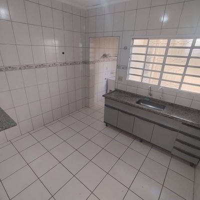 Imóvel para estudantes - Vila Nassif Name - Kitnet em Vila Nassif Name, Jaú - para locação - JM IMOBILIARIA ARRUDA LTDA ME