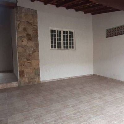 Casa com 2 quartos para Locação, Vila Verde - Pindamonhangaba - Casa em Vila Verde, Pindamonhangaba - para locação - EDSON DERRICO IMOVEIS LTDA