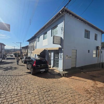 ALUGA-SE APARTAMENTO 4 QUARTOS NO BAIRRO ROSÁRIO CONCEIÇÃO DO MATO DENTRO