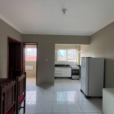 Apartamento com 1 dormitório no Res. Ema no Centro de Navegantes/SC