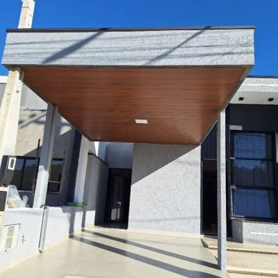 Casa Térrea com Suíte Master e Vista Permanente para a Mata, Residencial Vale Azul