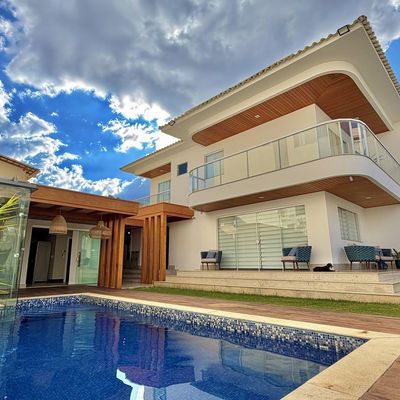 Casa com 3 dormitórios à venda, 500 m² por R$ 2.500.000,00 - Santa Mônica - Colatina/ES
