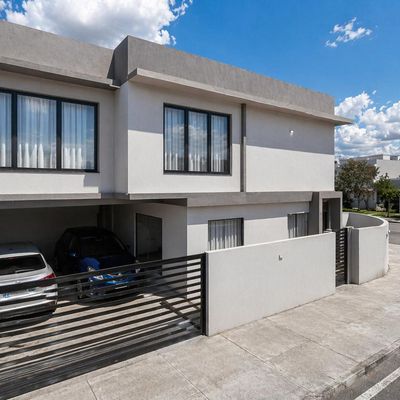 GEMINADO DUPLEX DE ESQUINA COM 3 QUARTOS | CHICO DE PAULO