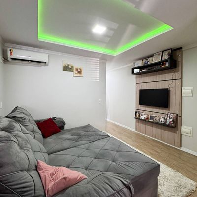 APARTAMENTO SEMIMOBILIADO COM 2 QUARTOS | VIEIRA
