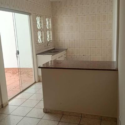 Casa - Casa em Vila Tibério, Ribeirão Preto - à venda - Locca Imóveis