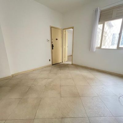 Aluga se apartamento, colado ao metrô São Francisco Xavier, Largo da Segunda Feira! Sala, Quarto, área de serviço, silencioso, 71m² e porteiro 24 horas! - Apartamento em Tijuca, Rio de Janeiro - para locação - MIGUEZ IMOBILIÁRIA