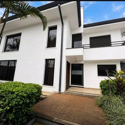 Lindíssimo Sobrado à Venda – Jardim Casa Branca, Suzano/SP - Sobrado em Jardim Casa Branca, Suzano - à venda - Camila Ramos Imóveis