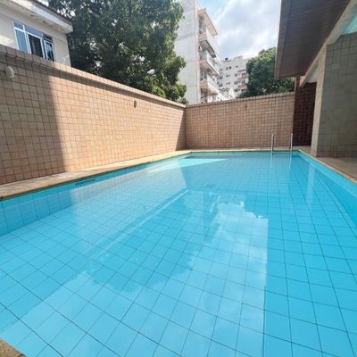 Apartamento a venda, varanda, salão, 3 quartos, suíte, banheiro social, ampla cozinha, lavabo, dependência completa, 2 vagas de garagem - Prédio com infraestrutura - Rua Oliveira da Silva, Tijuca. - Apartamento em Tijuca, Rio de Janeiro - à venda - MIGUEZ IMOBILIÁRIA