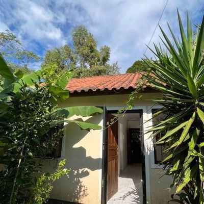 Casa com 2 quartos, California - Nova Santa Rita