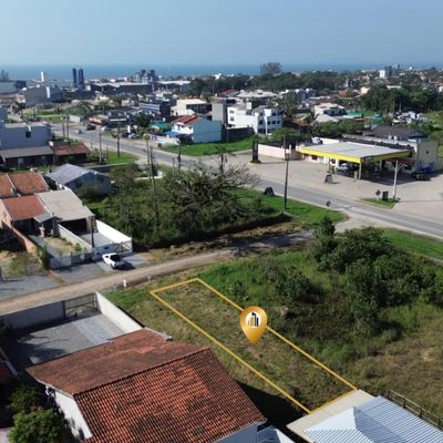 Terreno Com 180m² Á 530 Metros Da Praia!