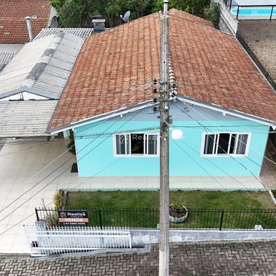 CASA À VENDA | CENTRO – PETROLÂNDIA/SC Uma oportunidade para quem busca espaço, conforto e uma localização prática! - Casa em Centro, Petrolândia - à venda - Realiza Imobiliária LTDA