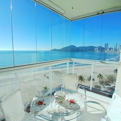 LINDÍSSIMO APARTAMENTO FRENTE MAR EM BALNEÁRIO CAMBORIÚ - Apartamento em Centro, Balneário Camboriú - à venda - LIBERATIO IMOBILIARIA LTDA