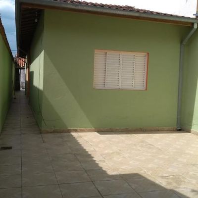 Casa com 2 quartos para Locação, Parque São Domingos - Pindamonhangaba - Casa em Parque São Domingos, Pindamonhangaba - para locação - EDSON DERRICO IMOVEIS LTDA