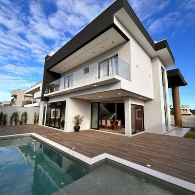 Casa com 4 dormitórios à venda, 234 m² por R$ 2.799.000,00 - Volta Ao Mundo II - Itapoá/SC - Casa em Volta ao Mundo II, Itapoá - à venda - Nossa Praia Imóveis