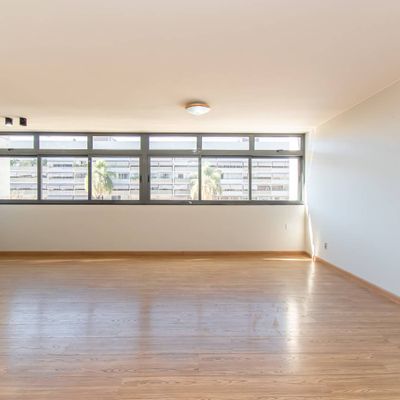 APARTAMENTO SQS 316 ASA SUL 3 QUARTOS 1 SUÍTE CLOSET 1 VAGA VAZADO NASCENTE MEIO DE QUADRA - Apartamento em Asa Sul, Brasília - à venda - Bloco imobiliária LTDA