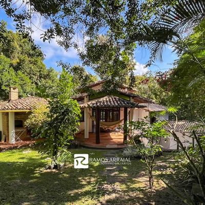 Casa em condomínio de lotes, no centro