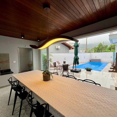 Casa alto padrão mobiliada e equipada na Praia de São Miguel - Penha/SC