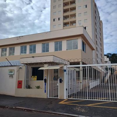Apartamento com 2 quartos, Jardim Anhangüera - Ribeirão Preto