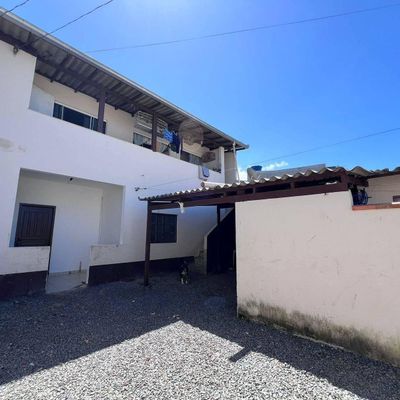 Casa 2 quartos em Murta, Itajaí, SC | Terreno com 3 casas e renda de R$ 5.100/mês