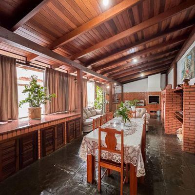 CASA TÉRREA SEMIMOBILIADA COM 3 QUARTOS | CENTENÁRIO - Casa em Centenário, Jaraguá do Sul - à venda - D2 Imóveis
