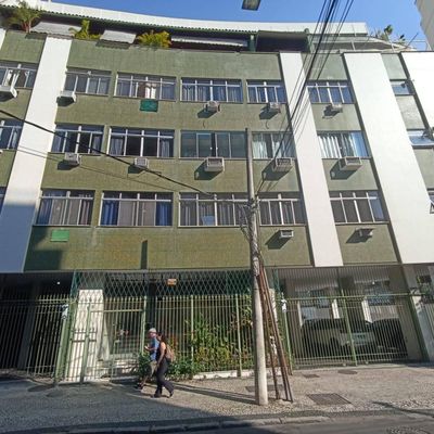 Apartamento na Tijuca, Rj, Localizado na Rua Henry Ford