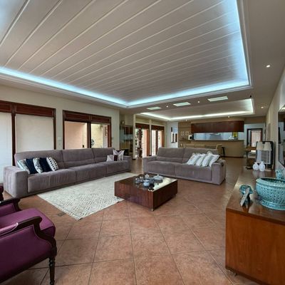 Casa à venda no Parque das Flores | 447 m², 4 suítes, elevador e piscina Uma casa ampla e completa, pensada para famílias que valorizam espaço, privacidade e bons momentos juntos. - Casa de Condomínio em Parque das Flores, Campinas - à venda - Terra Vale Negócios Imobiliários