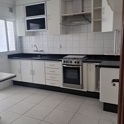 Apartamento à venda 85m² no Campolim 3 vagas cobertas 3 dormitórios