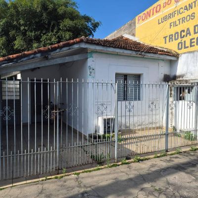 Estilo arquitetônico: Colonial simples.