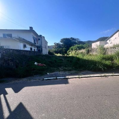 Excelente oportunidade! Terreno com 1.133m² em ponto estratégico - Lote/Terreno em Vila Nova, Imbituba - à venda - Casa dos Imóveis Administração Imobiliária LTDA