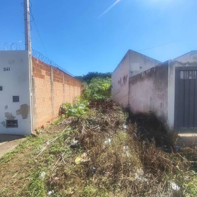 TERRENO PARA INVESTIMENTO - Lote/Terreno em Chácara Flora, Jaú - à venda - JM IMOBILIARIA ARRUDA LTDA ME