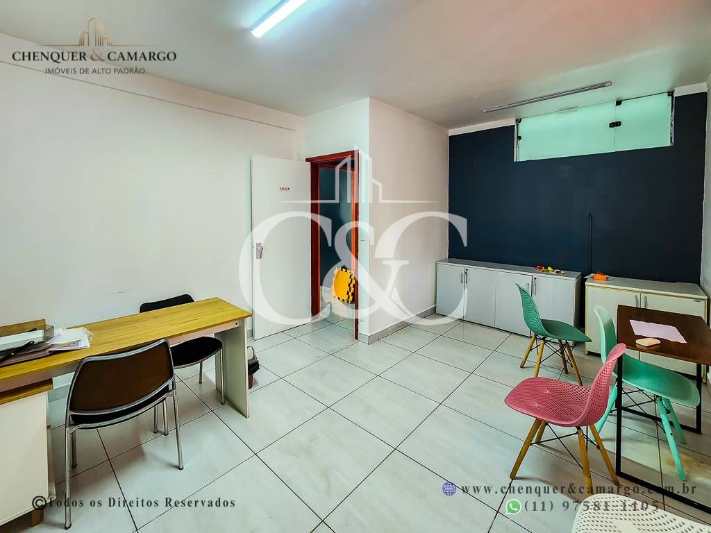 Imóvel Comercial para alugar, Avenida Jundiaí de 321.00m² com 11 Quartos e 4 Garagens - 2