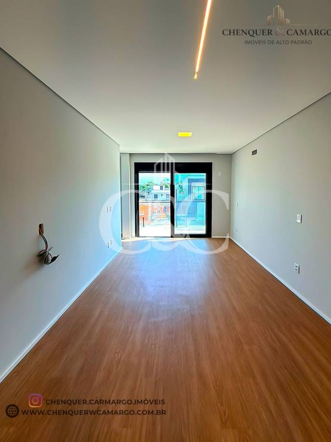 Sobrado novo à venda no Campos de Medeiros Jundiaí, 245m², 4 suítes e piscina com hidromassagem - 24