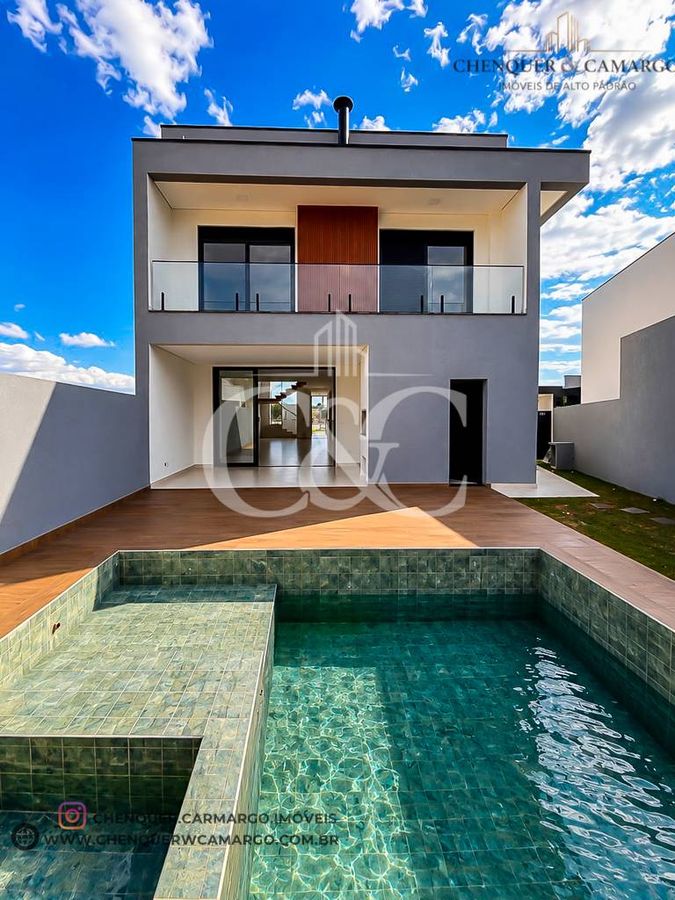 Sobrado novo à venda no Campos de Medeiros Jundiaí, 245m², 4 suítes e piscina com hidromassagem