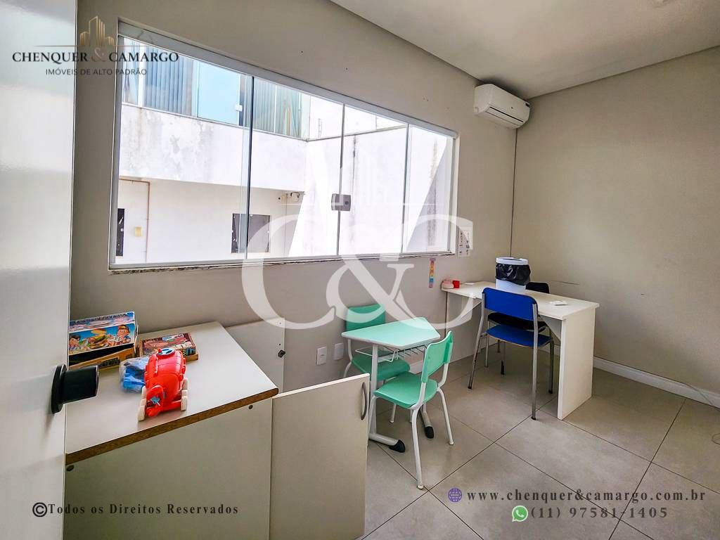 Imóvel Comercial para alugar, Avenida Jundiaí de 321.00m² com 11 Quartos e 4 Garagens - 11