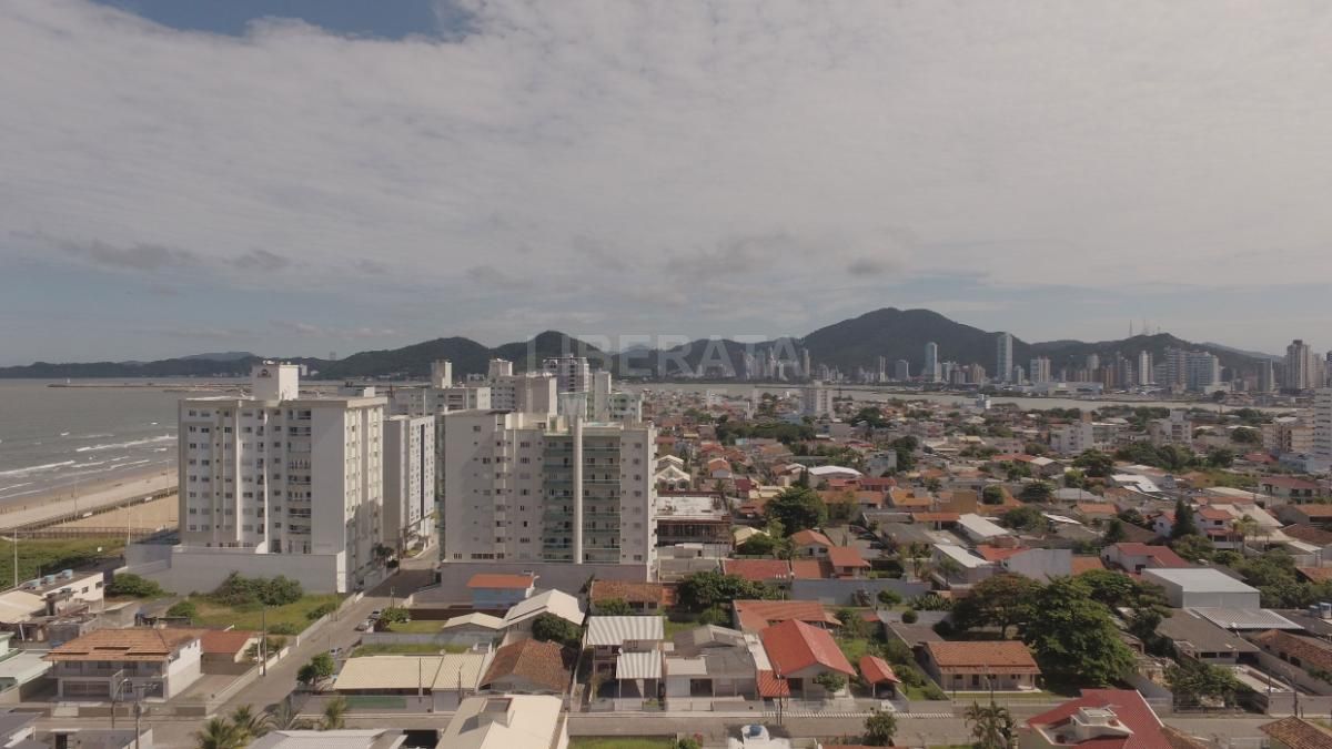 Residencial Ilha de Vancouver no Centro, Navegantes, SC